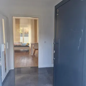 https://apt-cologne-bonn-airport.topcolognehotels.com
